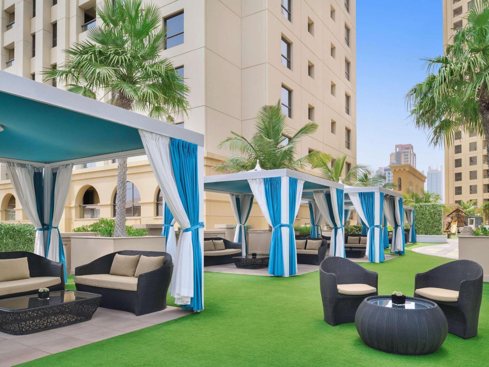 Mövenpick Hotel Jumeirah Beach Dubai Bagian luar foto The Westin Dubai