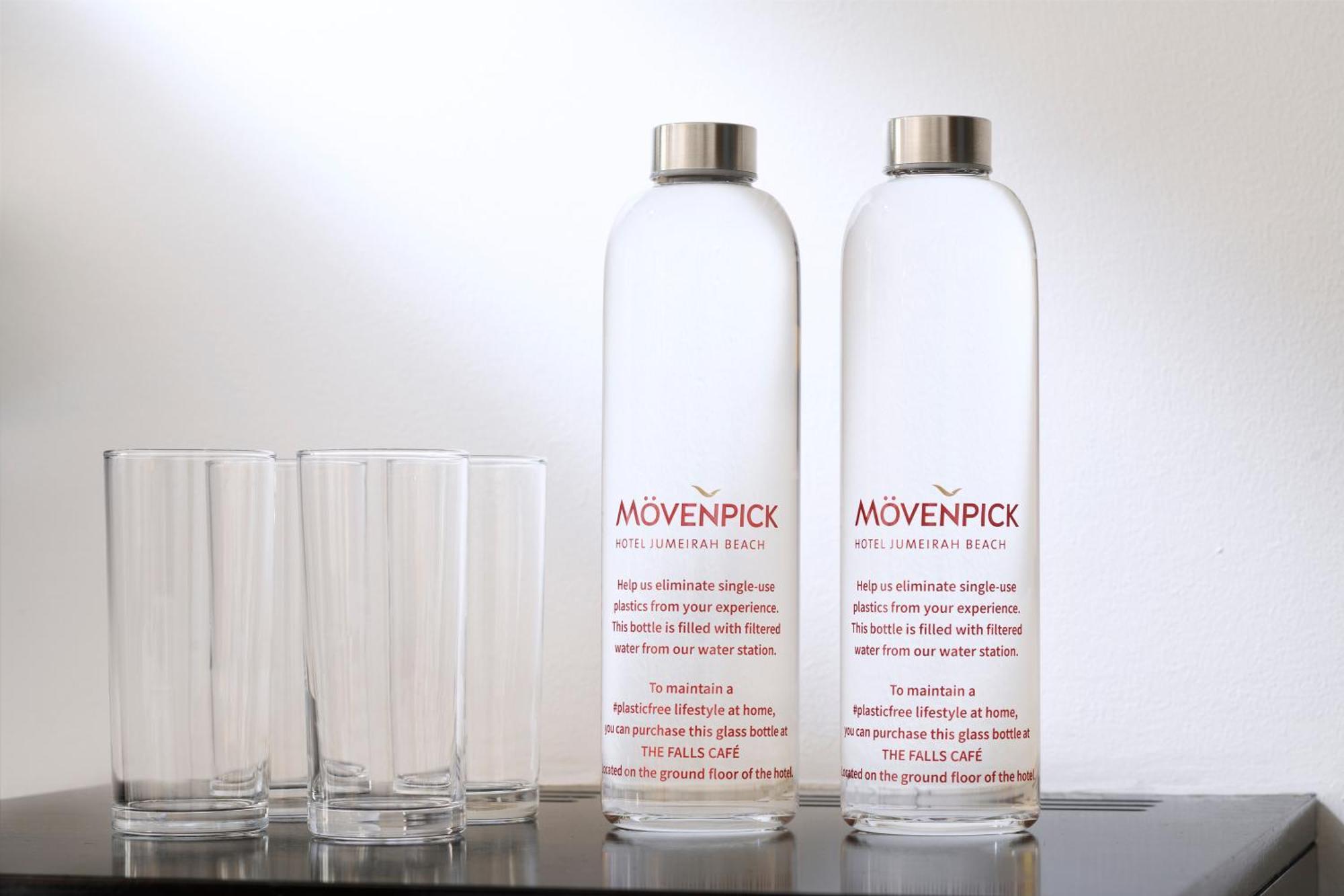 Mövenpick Hotel Jumeirah Beach Dubai Bagian luar foto Movenpick water bottles